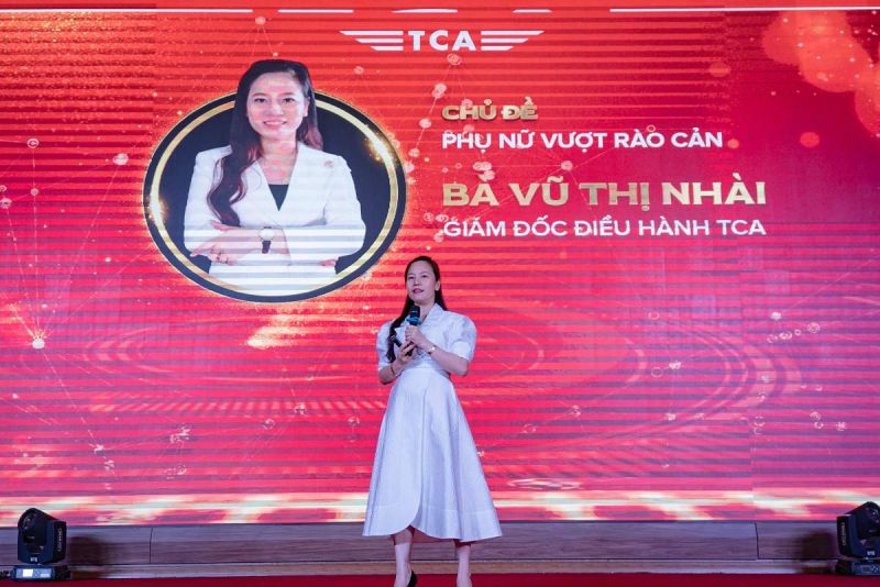 Bà Vũ Thị Nhài Giám đốc điều hành phát biểu tại chương trình