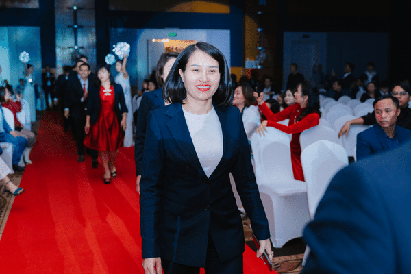 Bà Đặng Thị Chinh - Thành viên viên trong ban lãnh đạo TLS đồng thời là chủ tịch hệ thống Bow Group